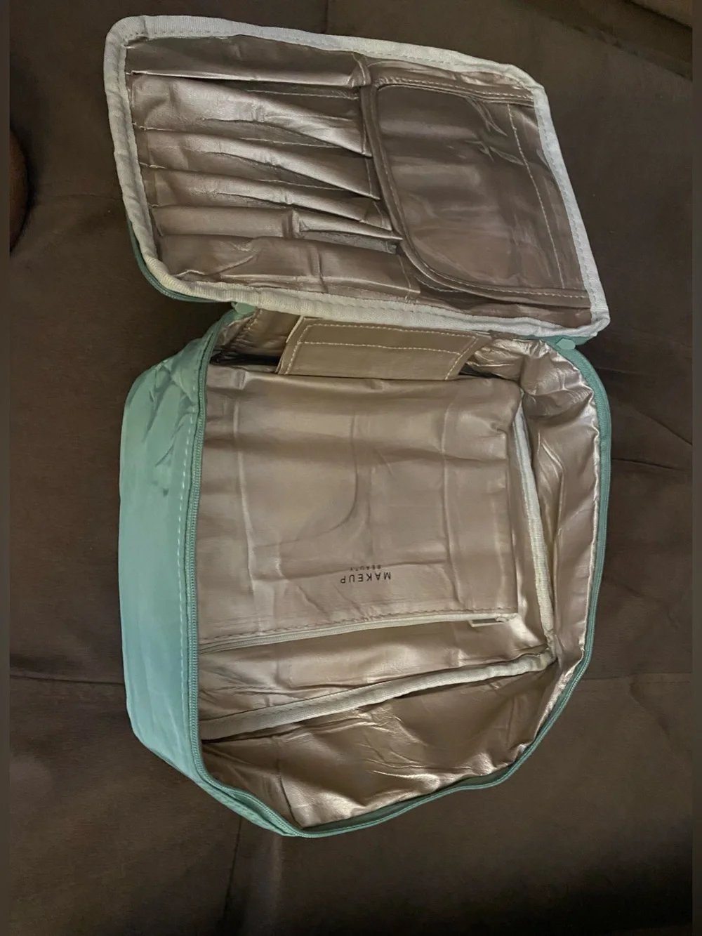 Makeup Travel Pouch - Sage Green